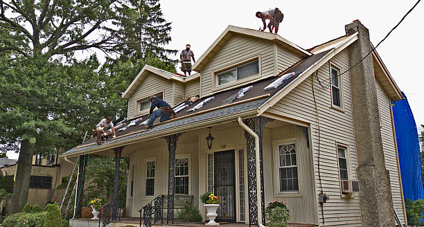 Best Roof Gutter Cleaning  in Hennessey, OK